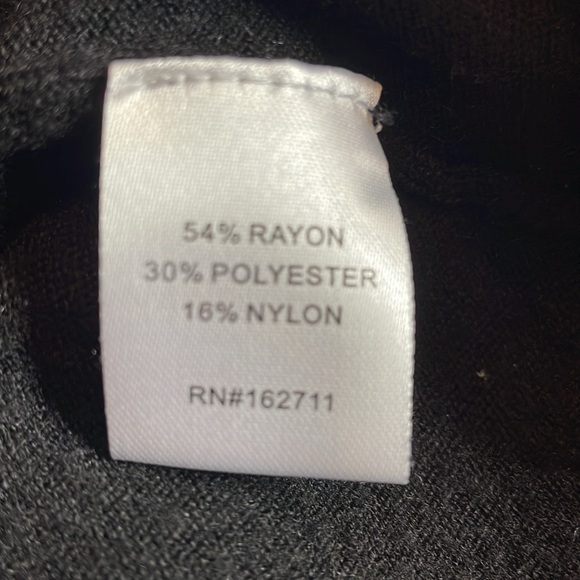 LOVE ELLIE Mia Back Detail Sweater size M - Picture 12 of 12